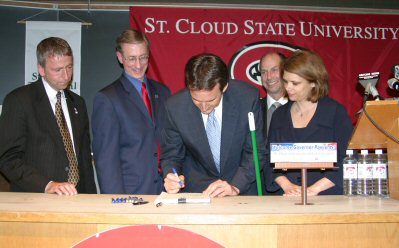 Governor Pawlenty participates in a ceremonial signing of the 2008 Capital Investment Bill to celebr...